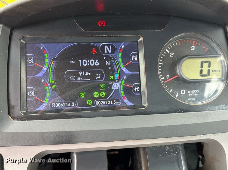 image for item LH9524 2022 Komatsu WA380-8 wheel loader