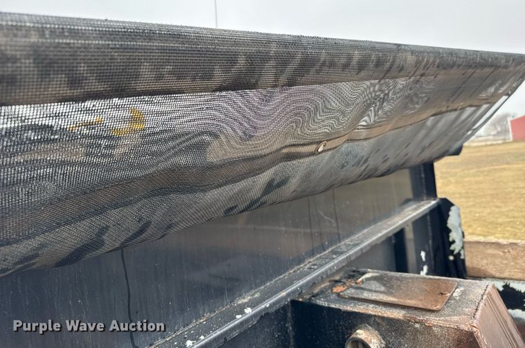 image for item LH9525 2018 Western Star 4700SF dump truck