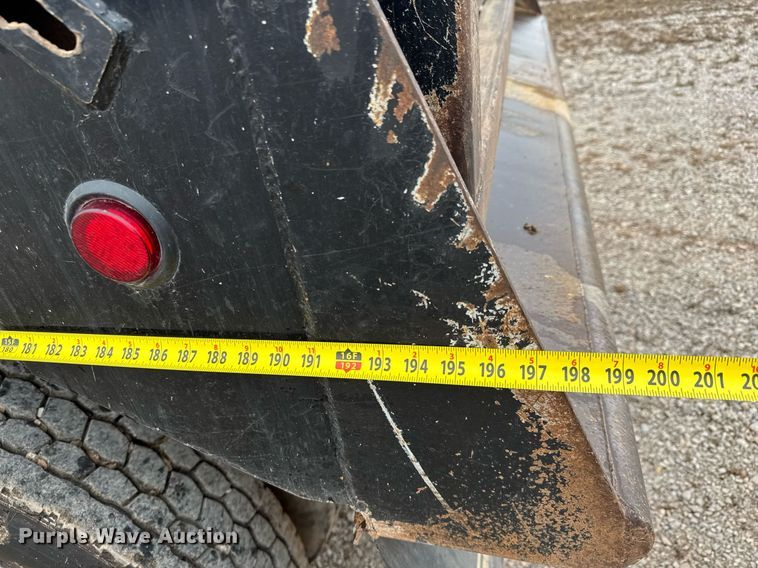 image for item LH9525 2018 Western Star 4700SF dump truck