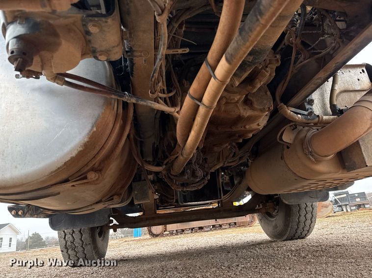 image for item LH9525 2018 Western Star 4700SF dump truck