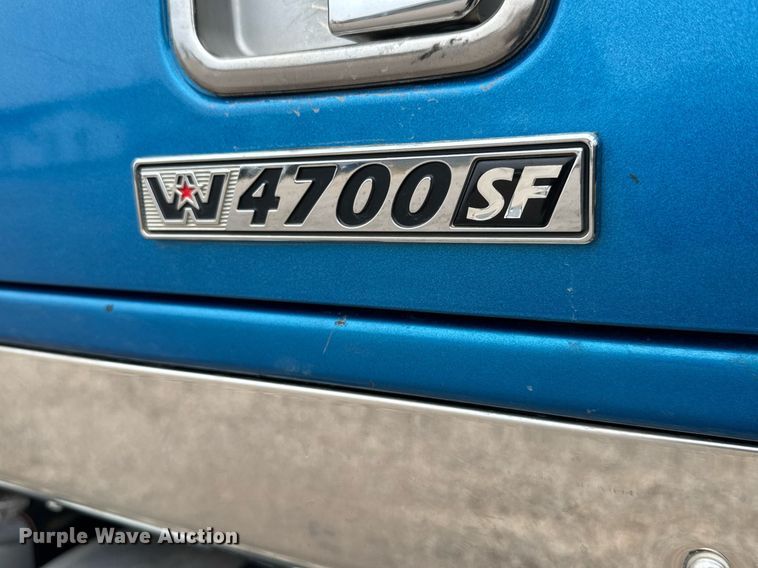 image for item LH9525 2018 Western Star 4700SF dump truck