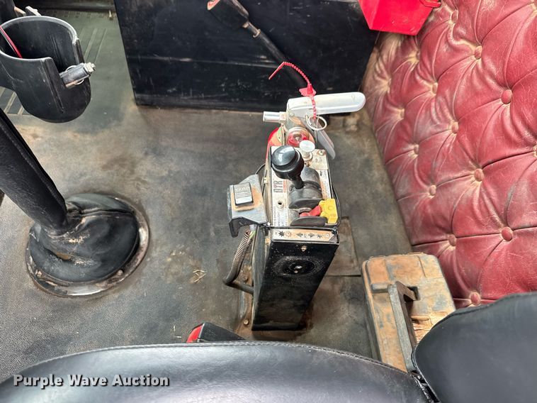 image for item LH9525 2018 Western Star 4700SF dump truck