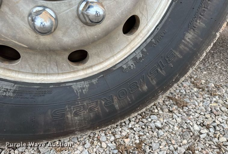 image for item LH9525 2018 Western Star 4700SF dump truck