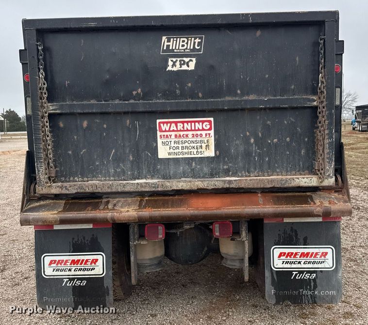 image for item LH9526 2018 Western Star 4700SF dump truck