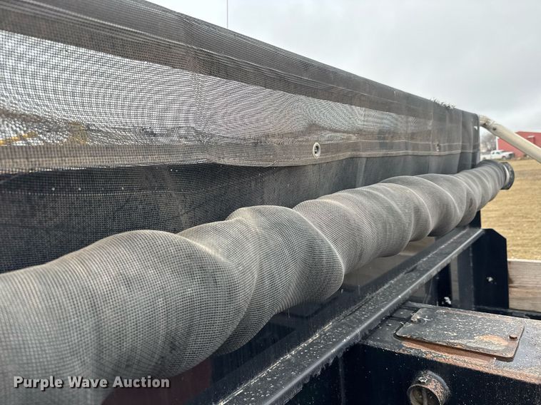 image for item LH9526 2018 Western Star 4700SF dump truck