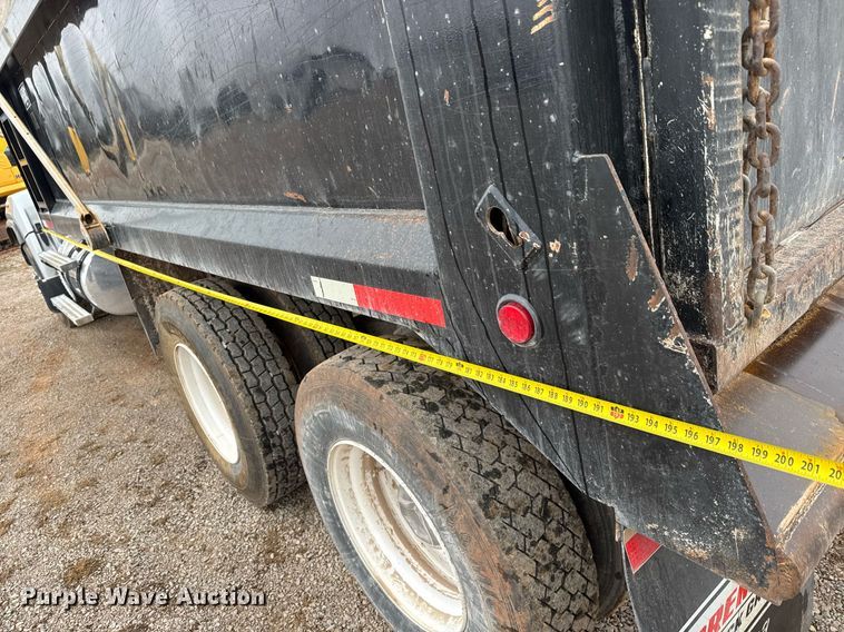 image for item LH9526 2018 Western Star 4700SF dump truck