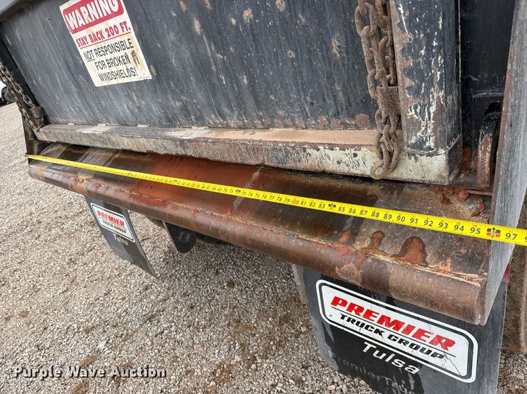 image for item LH9526 2018 Western Star 4700SF dump truck