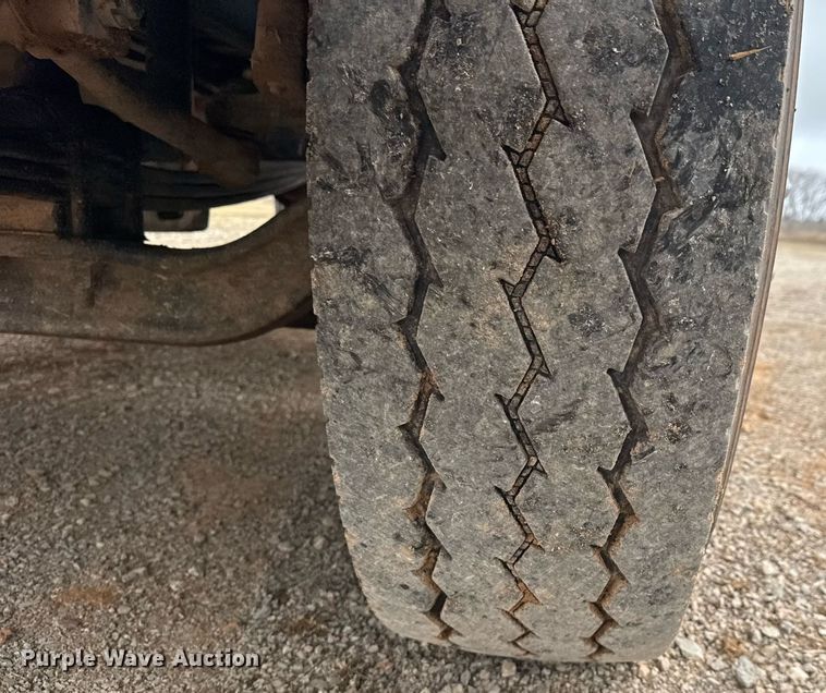 image for item LH9526 2018 Western Star 4700SF dump truck