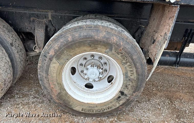 image for item LH9526 2018 Western Star 4700SF dump truck