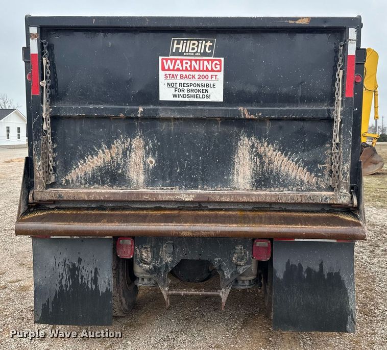 image for item LH9527 2018 Western Star 4700SF dump truck