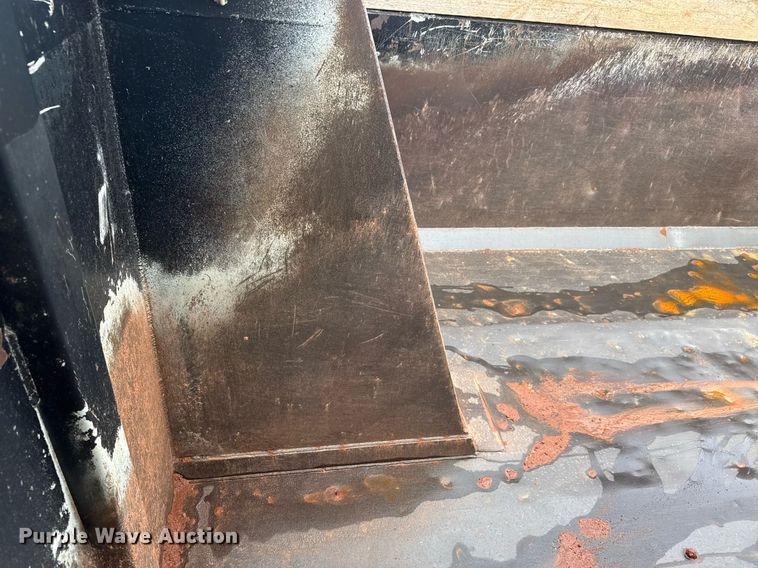 image for item LH9527 2018 Western Star 4700SF dump truck