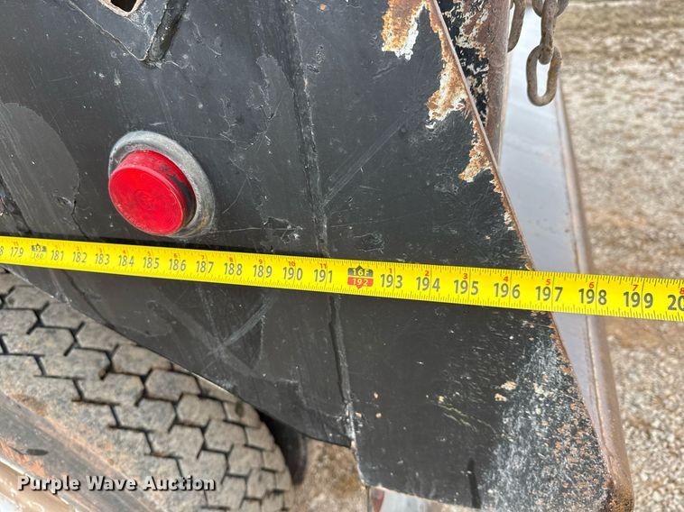 image for item LH9527 2018 Western Star 4700SF dump truck