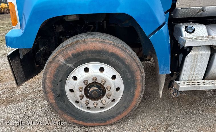 image for item LH9527 2018 Western Star 4700SF dump truck