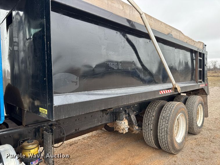 image for item LH9528 2018 Western Star 4700SF dump truck