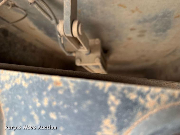 image for item LH9528 2018 Western Star 4700SF dump truck