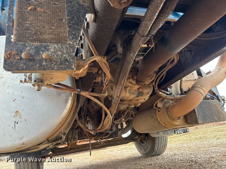 image for item LH9528 2018 Western Star 4700SF dump truck