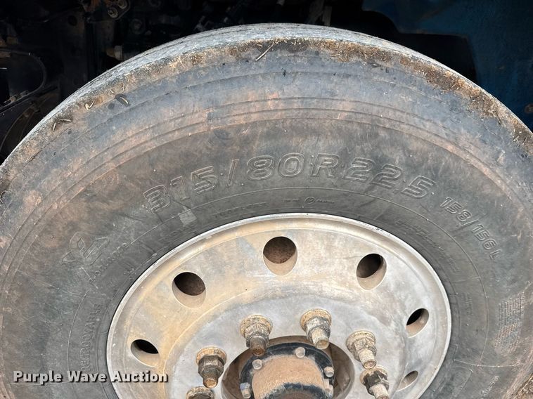 image for item LH9528 2018 Western Star 4700SF dump truck