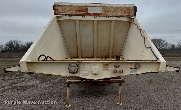 image for item LH9530 2008 Ranco bottom dump trailer