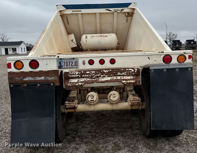 image for item LH9530 2008 Ranco bottom dump trailer