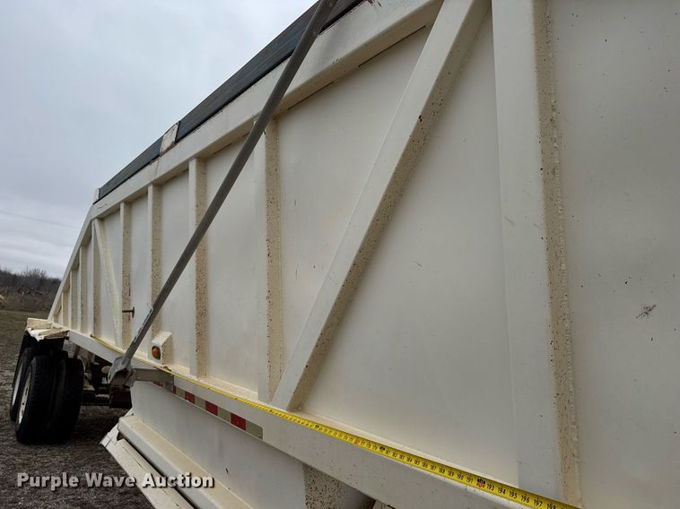image for item LH9530 2008 Ranco bottom dump trailer
