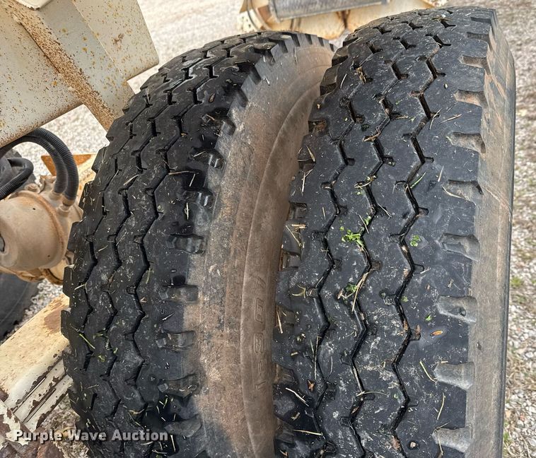 image for item LH9530 2008 Ranco bottom dump trailer