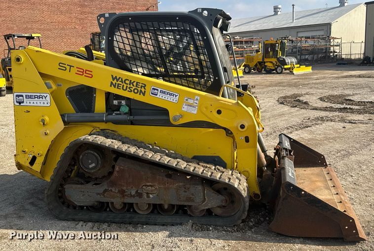 image for item LH9536 2016 Wacker Neuson ST35 tracked skid steer loader