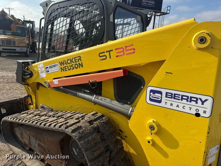 image for item LH9536 2016 Wacker Neuson ST35 tracked skid steer loader