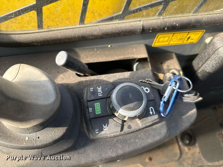 image for item LH9536 2016 Wacker Neuson ST35 tracked skid steer loader