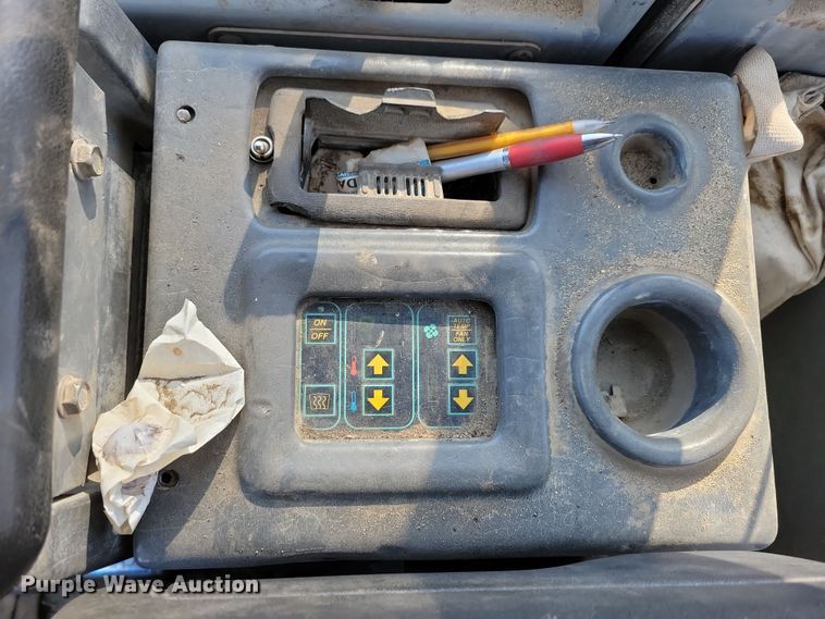 image for item NB9804 1997 Kawasaki 85Z IV wheel loader