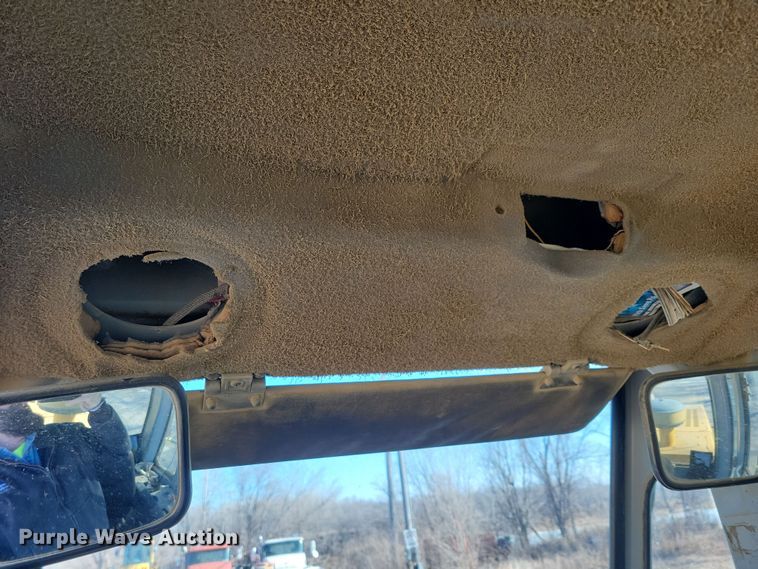 image for item NB9804 1997 Kawasaki 85Z IV wheel loader