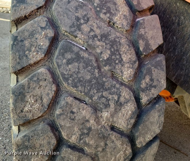 image for item NB9804 1997 Kawasaki 85Z IV wheel loader