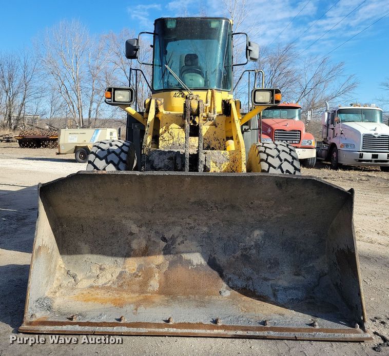 image for item NB9807 1998 Komatsu WA320-3L wheel loader