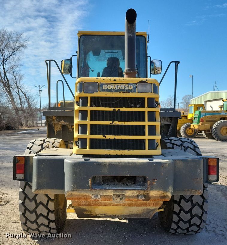 image for item NB9807 1998 Komatsu WA320-3L wheel loader