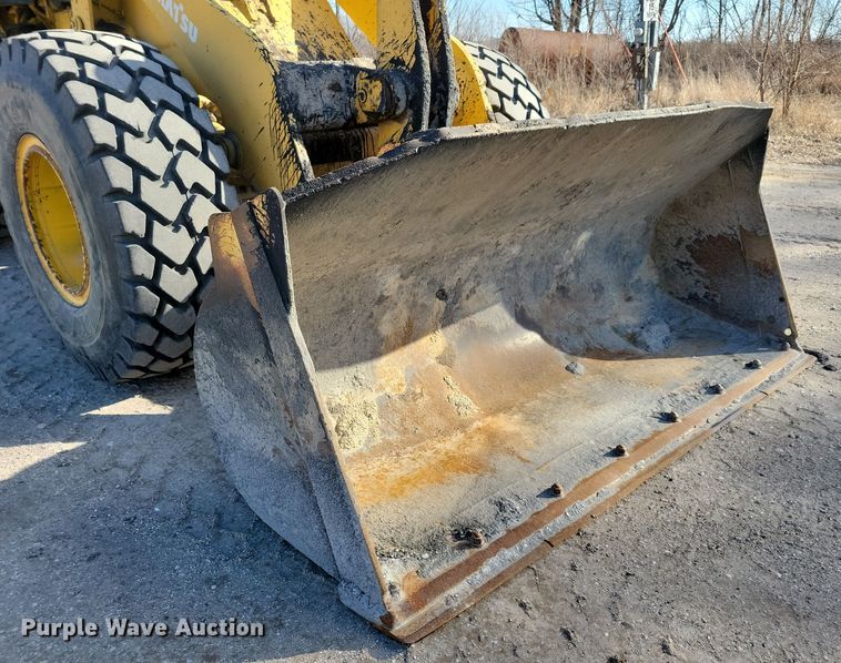 image for item NB9807 1998 Komatsu WA320-3L wheel loader