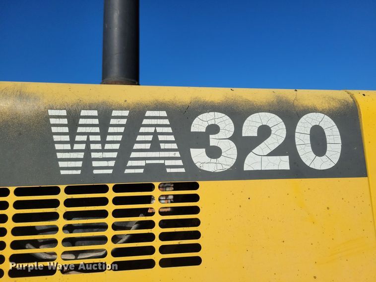 image for item NB9807 1998 Komatsu WA320-3L wheel loader
