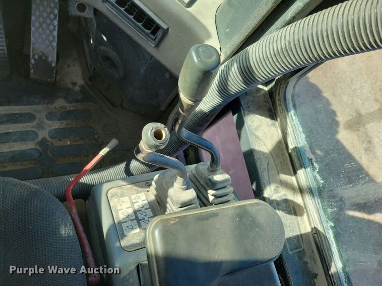 image for item NB9807 1998 Komatsu WA320-3L wheel loader