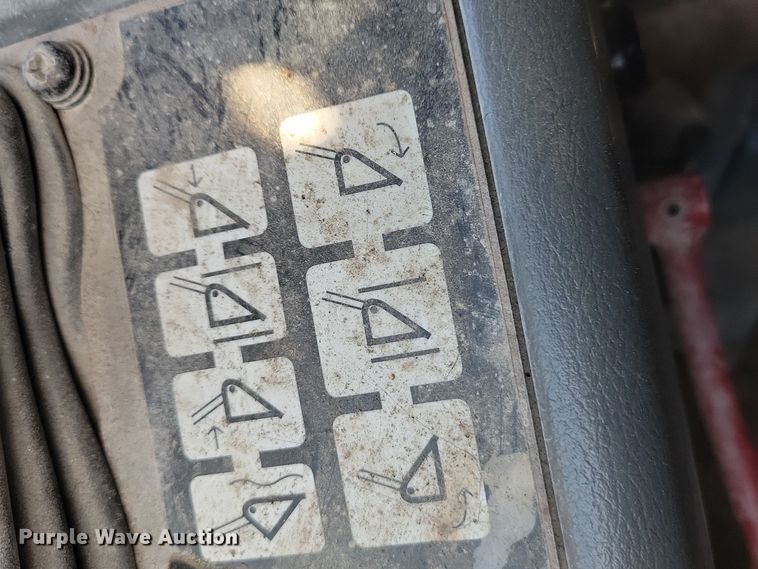 image for item NB9807 1998 Komatsu WA320-3L wheel loader