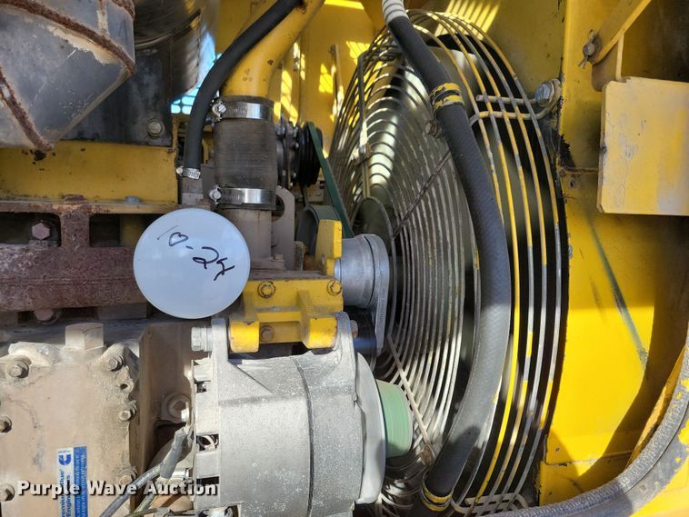 image for item NB9807 1998 Komatsu WA320-3L wheel loader