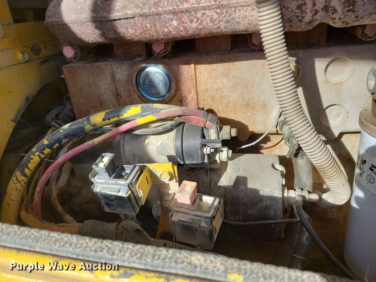 image for item NB9807 1998 Komatsu WA320-3L wheel loader