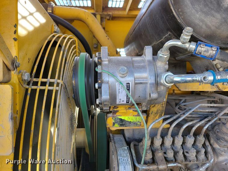 image for item NB9807 1998 Komatsu WA320-3L wheel loader