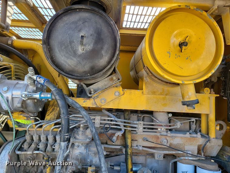 image for item NB9807 1998 Komatsu WA320-3L wheel loader