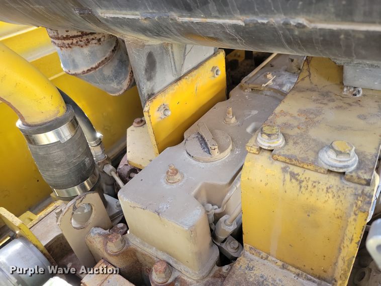 image for item NB9807 1998 Komatsu WA320-3L wheel loader