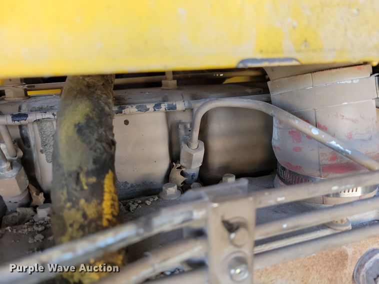 image for item NB9807 1998 Komatsu WA320-3L wheel loader