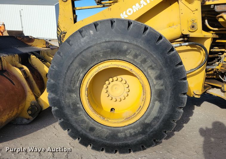 image for item NB9807 1998 Komatsu WA320-3L wheel loader