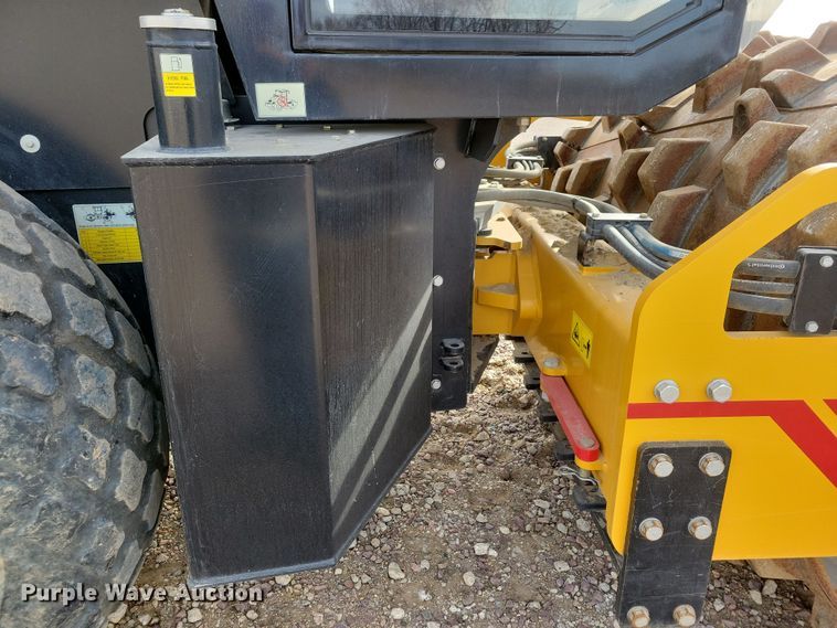 image for item NB9810 Sany SSR120C-8 single drum roller