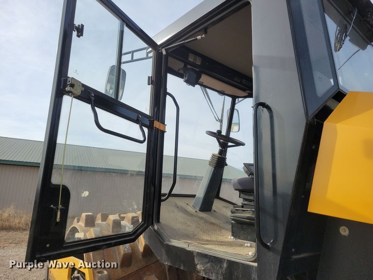 image for item NB9810 Sany SSR120C-8 single drum roller