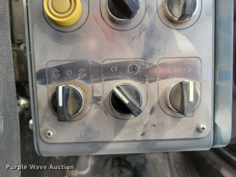 image for item NB9810 Sany SSR120C-8 single drum roller