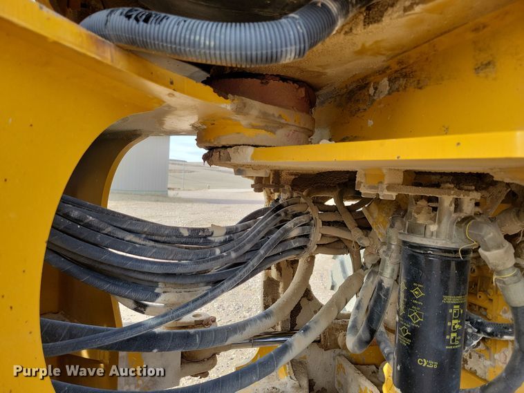 image for item NB9811 1999 John Deere  544H wheel loader