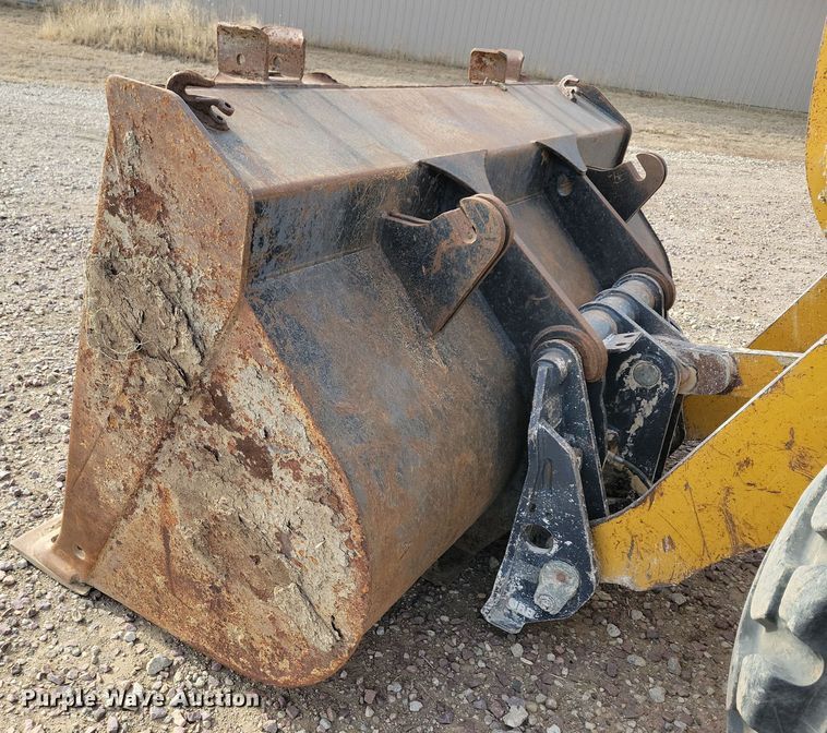 image for item NB9811 1999 John Deere  544H wheel loader