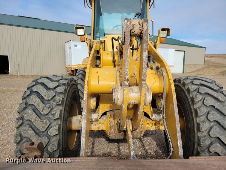 image for item NB9811 1999 John Deere  544H wheel loader